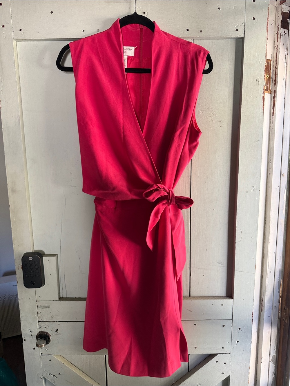 Jones New York Vintage Wrap Dress in Hot Pink